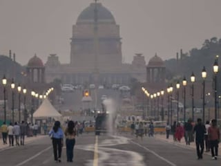 তীব্র দূষণের মাত্রা-সহ কার্যত বিপদের ‘রেড জোনে’ প্রবেশ করেছে তীব্র দূষণের মাত্রা-সহ কার্যত বিপদের ‘রেড জোনে’ প্রবেশ করেছে