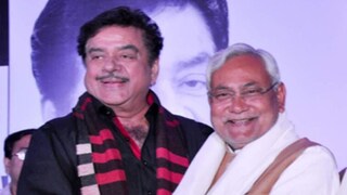 নীতীশের প্রশংসায় শত্রুঘ্ন৷ নীতীশের প্রশংসায় শত্রুঘ্ন৷