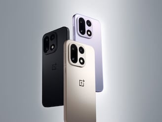 স্ন্যাপড্রাগন 8 Elite Gen 5 প্রসেসর, দুর্দান্ত ক্যামেরা-সহ ভারতে লঞ্চ হল OnePlus 15