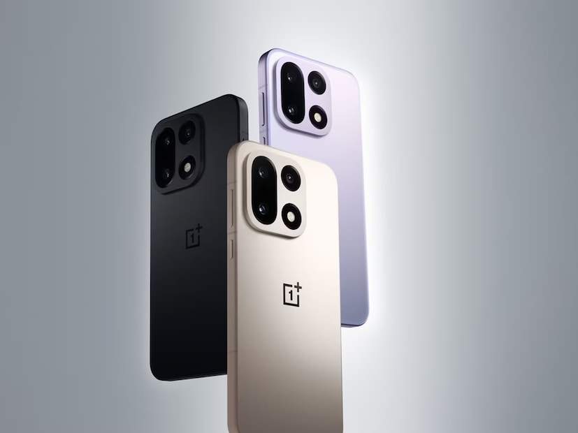 বৃহস্পতিবার ভারতে OnePlus 15 লঞ্চ হয়েছে এবং ঠিক যেমন প্রত্যাশা ছিল ইউজাররা তেমনই একটি ফ্ল্যাগশিপ-গ্রেড ডিভাইস পাচ্ছেন। এটিই দেশে স্ন্যাপড্রাগন 8 এলিট জেন 5 চিপসেট সহ লঞ্চ হওয়া প্রথম ফোন।