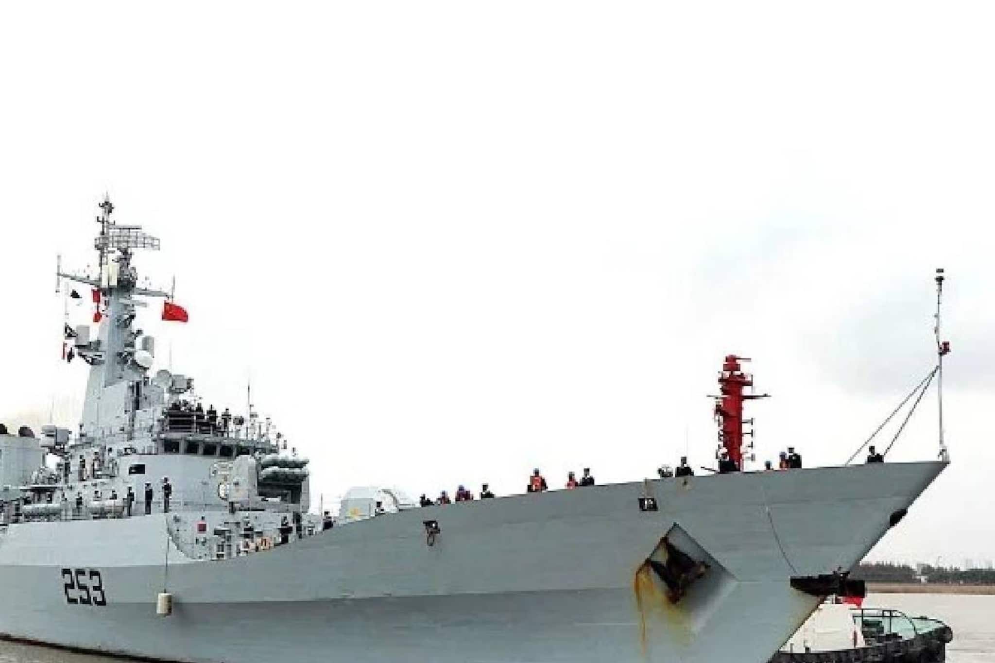 Bangladesh Pakistan: হঠাৎ বাংলাদেশের চট্টগ্রাম বন্দরে পাকিস্তানি যুদ্ধ জাহাজ! নেপথ্যে থাকতে পারে বড় ছক