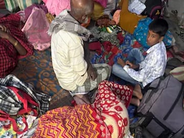 এসআইআর আতঙ্ক ! (Photo: News18)