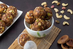 শীতের রুক্ষ দিনেও চুল ও গাল চকচক করবে, খেতে হবে 'কোলাজেন লাড্ডু'! রইল পুষ্টিবিদের মতামত