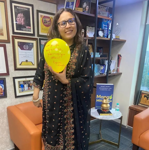 শারীরিক প্রতিকূলতা সত্ত্বেও তিনি সুস্থ হয়ে ওঠেন। নাইজেরিয়া, মার্কিন যুক্তরাষ্ট্র এবং ভারতে ঘুরে ঘুরে বড় হয়েছেন তিনি, বাবার ভারতীয় ফরেন সার্ভিস কেরিয়ারের জন্য এক দেশ থেকে অন্য দেশে যাওয়া-আসা লেগেই থাকত। রাধিকা পেনসিলভানিয়া বিশ্ববিদ্যালয়ের একজন প্রাক্তন ছাত্রী, সেখানে তিনি ম্যানেজমেন্ট এবং টেকনোলজিতে মর্যাদাপূর্ণ জেরোম ফিশার প্রোগ্রাম সম্পন্ন করেন, অর্থনীতি এবং কম্পিউটার সায়েন্সে দ্বৈত ডিগ্রি অর্জন করেন। কিন্তু তাঁর সাফল্যের পথ সরল ছিল না। 