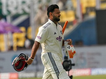 নিউজিল্যান্ডের বিরুদ্ধে একদিনের সিরিজে ভারতীয় দল থেকে বাদ মহাতারকা! t20-র পর ODI কেরিয়ার