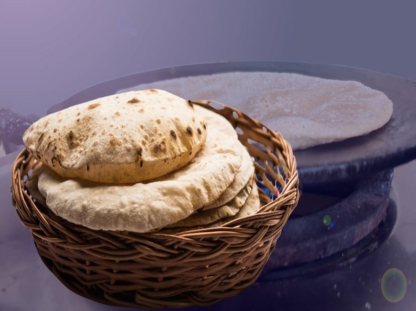 *সঠিকভাবে তৈরি রুটি শরীরের অনেক উপকার করে। এটি শক্তি দেয়, হজম উন্নত করে, রক্তে শর্করার মাত্রা ভারসাম্যপূর্ণ করে এবং ওজন নিয়ন্ত্রণে সহায়তা করে। প্রোটিন, ফাইবার এবং আয়রনের একটি ভালো উৎস, রুটি আপনার দৈনন্দিন খাদ্যতালিকায় থাকা আবশ্যক।