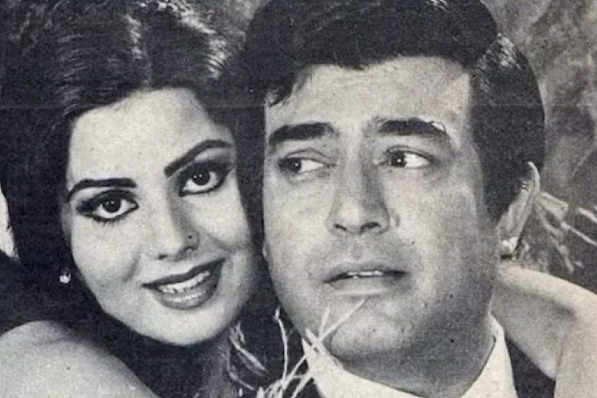 সঞ্জীব কুমারকে ভালবেসেছিলেন, কিন্তু বিয়ে হয়নি, নিয়তির আশ্চর্য সমাপতন, নায়কের মৃত্যুদিনেই শেষ নিশ্বাস ফেললেন আজীবনের প্রেমিকা সুলক্ষণা পণ্ডিত সঞ্জীব কুমারকে ভালবেসেছিলেন, কিন্তু বিয়ে হয়নি, নিয়তির আশ্চর্য সমাপতন, নায়কের মৃত্যুদিনেই শেষ নিশ্বাস ফেললেন আজীবনের প্রেমিকা সুলক্ষণা পণ্ডিত