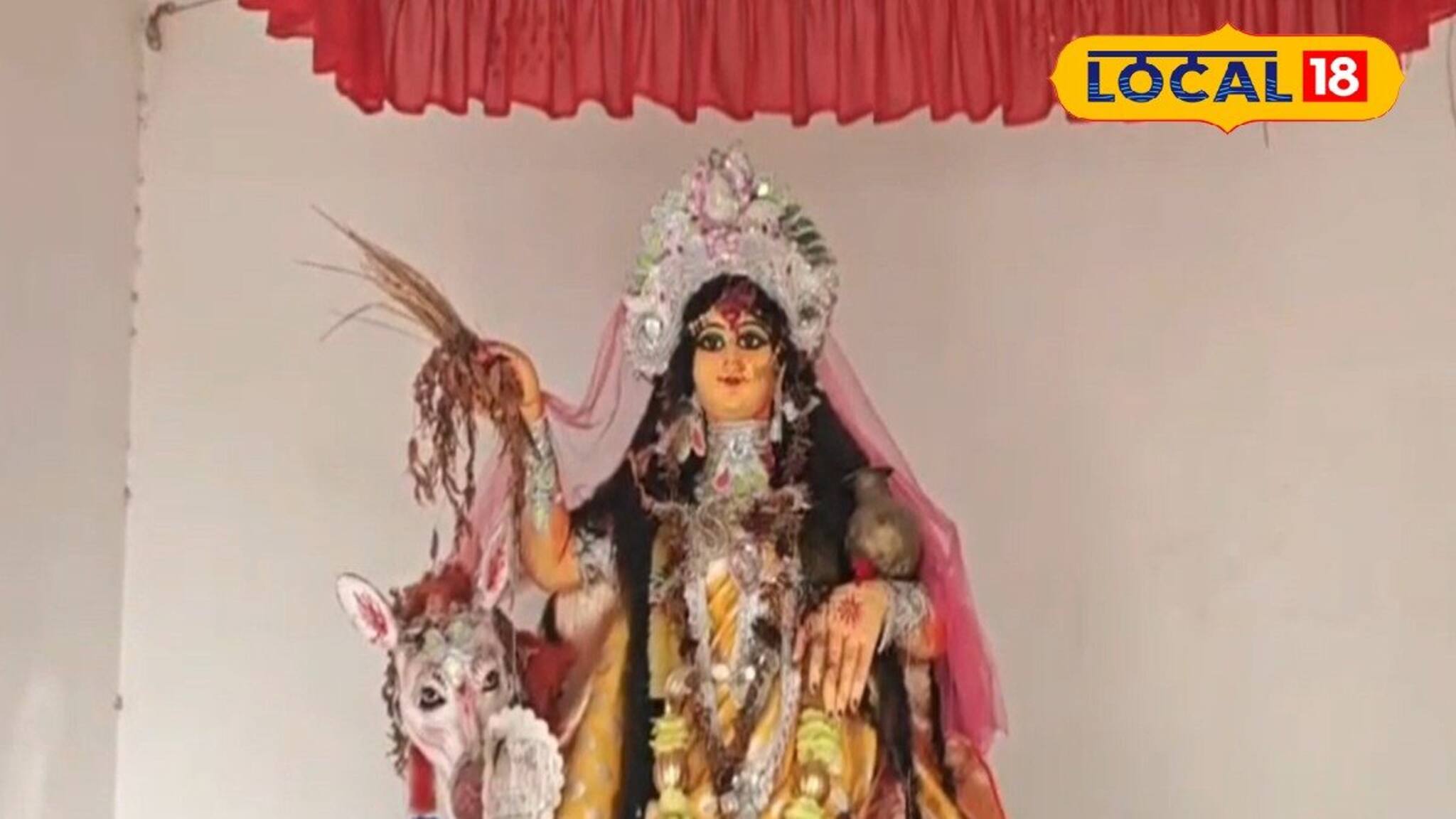 রাতের অন্ধকারে মন্দিরের তালা ভেঙে চুরি! মায়ের গায়ের গয়না, প্রণামী বাক্সের টাকা হাওয়া