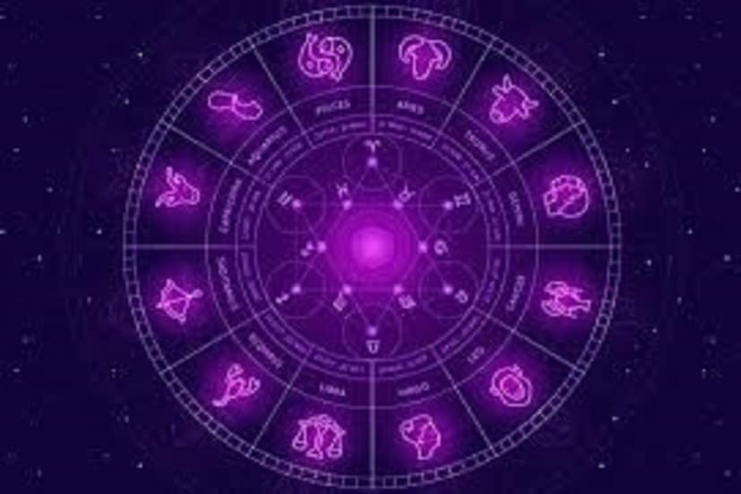 শনির ঘর মকরে বন্ধু শুক্র উদিত হতে চলেছেন ৷ এরফলে জাতক-জাতিকার জীবনে বিশাল উন্নতিকর পরিস্থিতি আসতে চলেছে ৷ প্রতীকী ছবি ৷