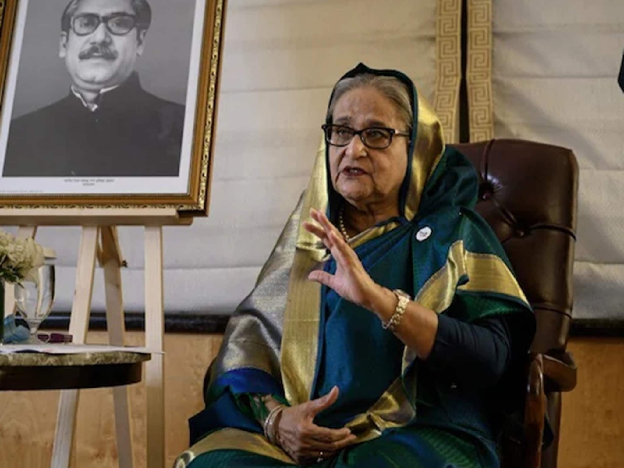 'সুদিন ফিরবে, পাকপন্থী ইউনূসের মুখোশ খুলে গেছে!' বাংলাদেশে নতুন দিন নিয়ে আশাবাদী হাসিনা 'সুদিন ফিরবে, পাকপন্থী ইউনূসের মুখোশ খুলে গেছে!' বাংলাদেশে নতুন দিন নিয়ে আশাবাদী হাসিনা