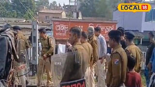 মগরাহাট স্টেশন থেকে দোকান উচ্ছেদ করছে রেল কর্তৃপক্ষ মগরাহাট স্টেশন থেকে দোকান উচ্ছেদ করছে রেল কর্তৃপক্ষ