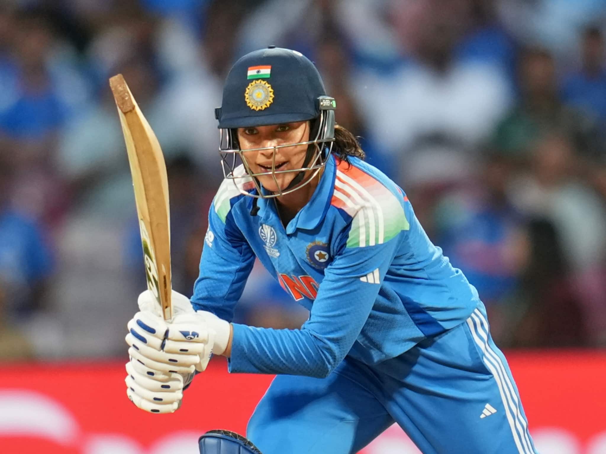 Smriti Mandhana: বিশ্বকাপ ফাইনালে বিশ্বরেকর্ড গড়লেন স্মৃতি মন্ধনা, ভাঙলেন কিংবদন্তীর নজির