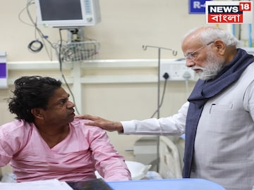 আহতদের দেখতে হাসপাতালে গেলেন মোদি আহতদের দেখতে হাসপাতালে গেলেন মোদি