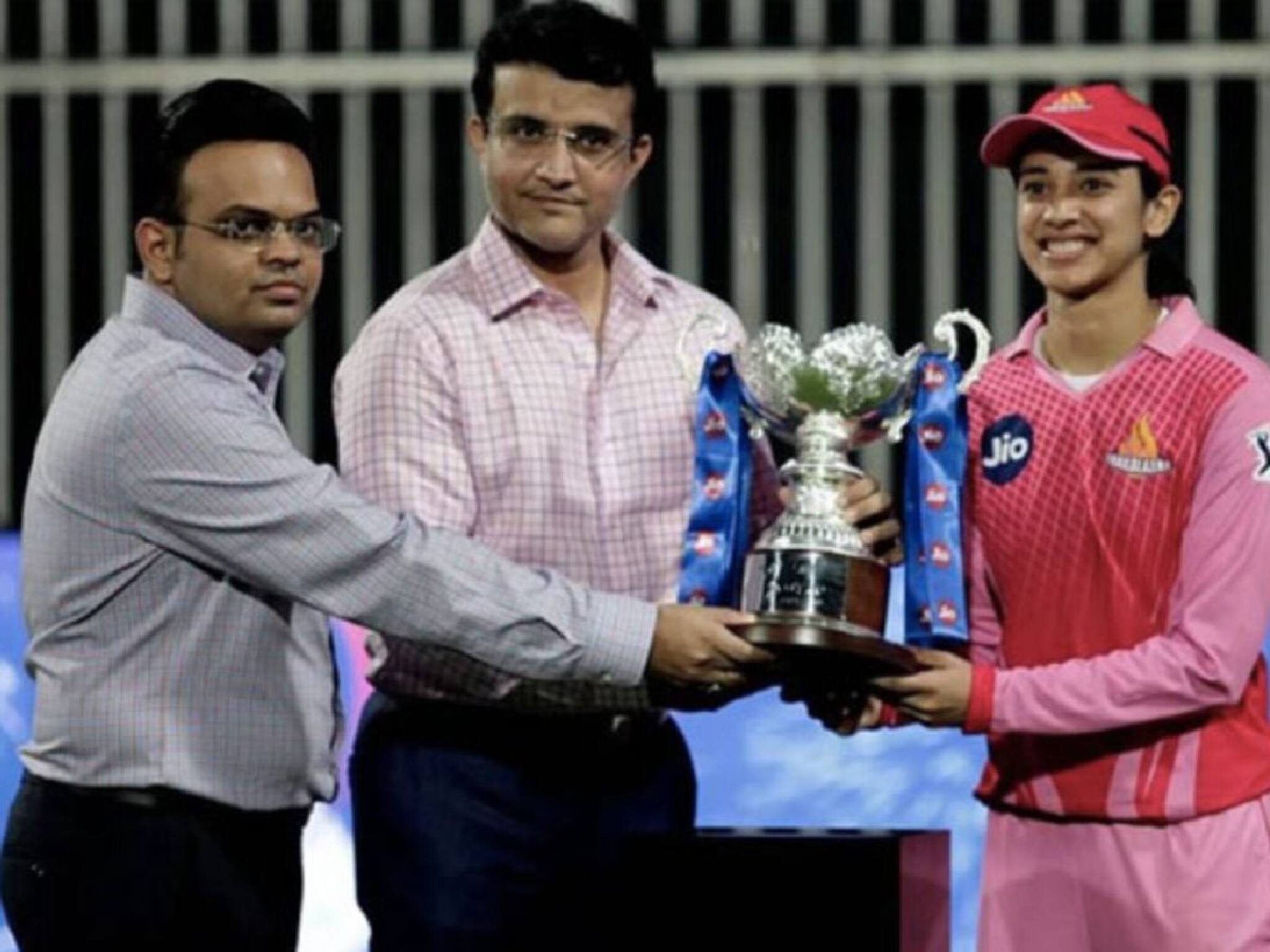 Sourav Ganguly : মেয়েরা বিশ্বকাপ জিততেই ট্রোলড সৌরভ! মেয়েদের ক্রিকেটে সৌরভের অবদান কিন্তু মনে রাখার মতো, দেখে নিন