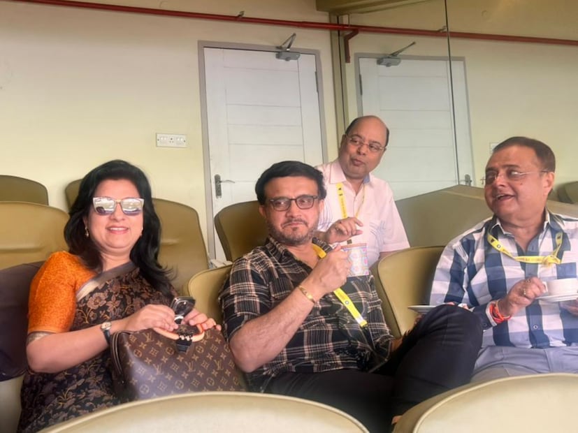 বুমরা কে নতুন করে কিছু বলার নেই। ওর দক্ষতা এবং প্রতিভা সব সময় স্পেশাল। আর এই  দক্ষতা এবং প্রতিভা থাকলে যে কোন উইকেটেই সফল হওয়া যায়। ‌যে কাজটা ও নিয়মিত করে যাচ্ছে। তাই ২৭ রানে ৫ উইকেট নেওয়াটা আলাদা করে আর বলার কিছু প্রয়োজন পড়ে না।  