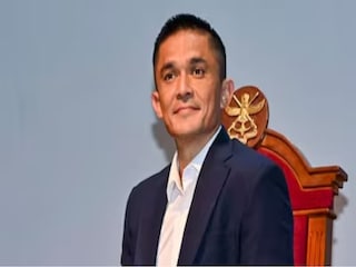 অবসর নিলেন সুনীল ছেত্রী অবসর নিলেন সুনীল ছেত্রী