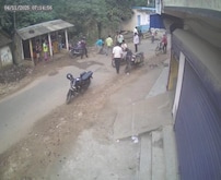 চা ভাল নয়, বিস্কুটও খারাপ! ভয়ঙ্কর কাণ্ড ঘটাল এক যুবক