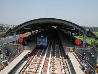 সোমবার থেকে বাড়তি মেট্রো অরেঞ্জ লাইনে... ৬০টির পরিবর্তে ৬২টি মেট্রো! জেনে নিন সময়