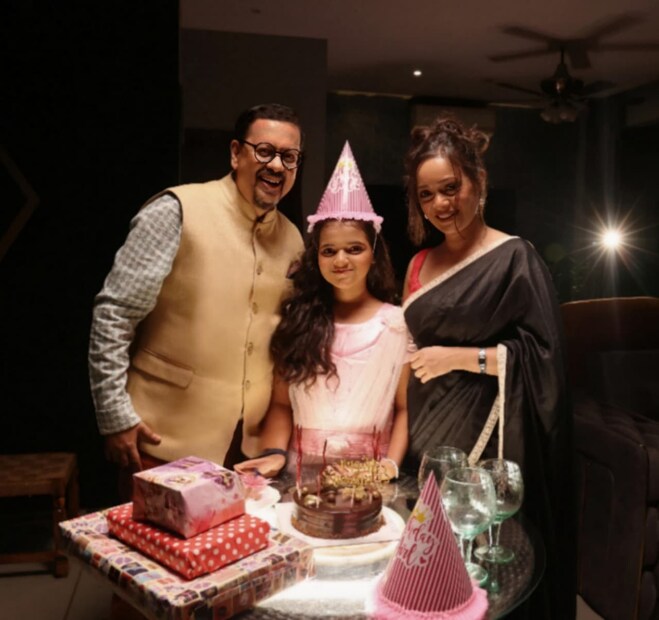 দ্য রেসিডেন্ট 