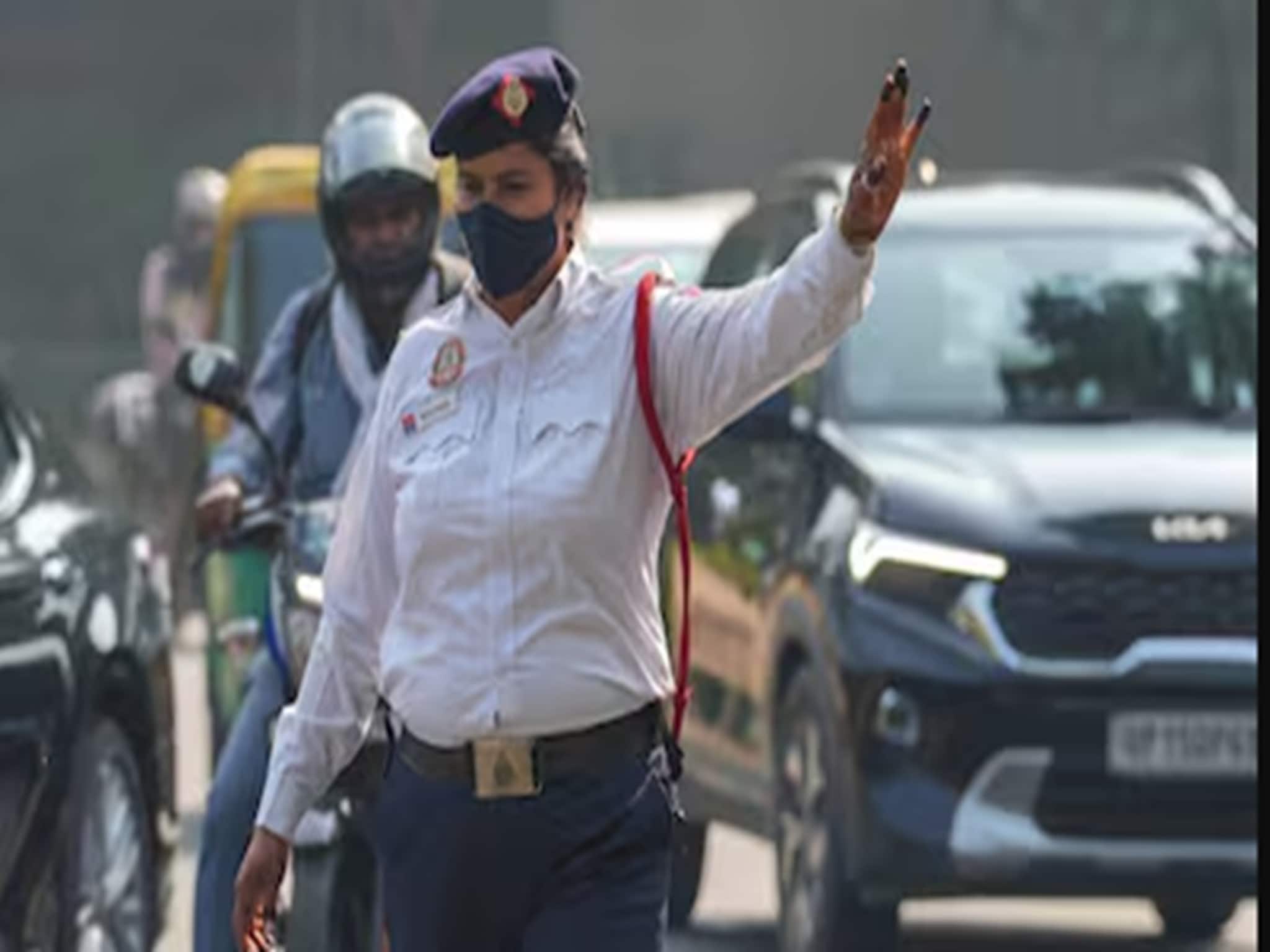 Muzzaffarnagar Viral Traffic Fine: এক লক্ষ টাকার স্কুটার নিয়ে বেরিয়ে ২১ লক্ষ জরিমানা! চালান দেখে হতবাক চালক, ভাইরাল ছবি