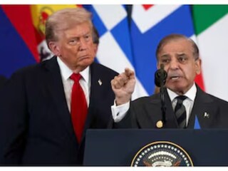 ‘বিশ্বকে ১৫০ বার ধ্বংস করে দিতে পারে’, পারমাণবিক অস্ত্র নিয়ে হুঁশিয়ারি ট্রাম্পের! ‘রাশিয়া, চিন তো করছে’, কী নিয়ে বললেন মার্কিন প্রেসিডেন্ট    Pakistani file photo of Prime Minister Shehbaz Sharif and US President Donald Trump