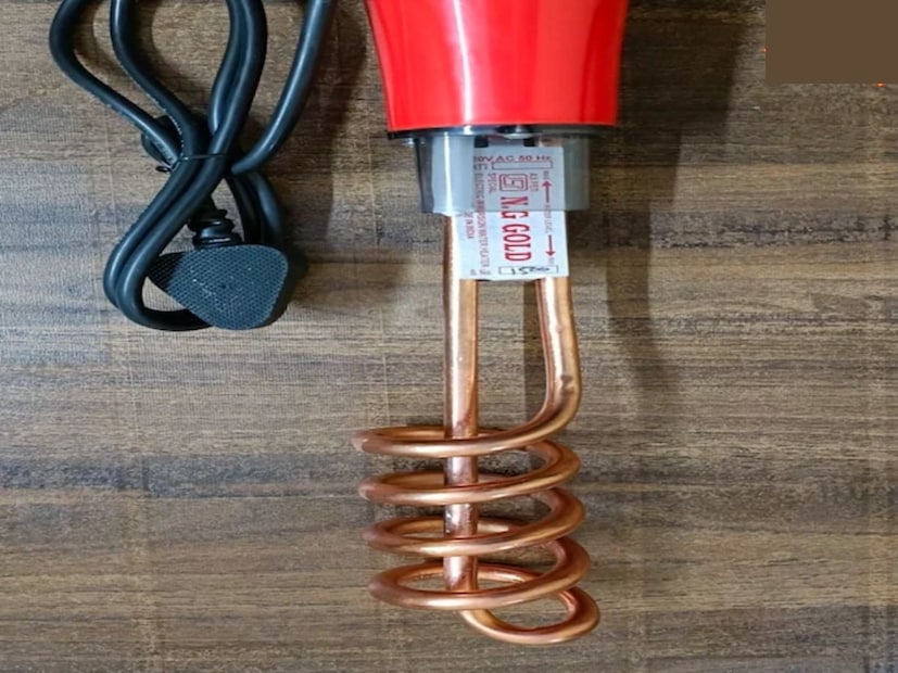 লেবু এবং লবণ: রড পরিষ্কার করার জন্য আপনি লেবু এবং লবণের ব্যবহার করতে পারেন। নুনের সঙ্গে চুন যোগ করে একটি পেস্ট তৈরি করুন৷ এটি রডের উপর লাগিয়ে দিন এবং ৪ মিনিট পর এতে অর্ধেক লেবু ঘষুন। এর ফলে আপনার রড তৎক্ষণাৎ চকচকে হয়ে যাবে। রড তৎক্ষণাৎ চকচকে হয়ে যাবে।