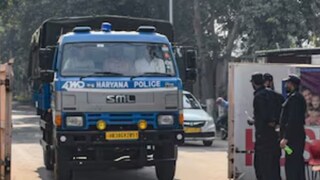 দিল্লি বিস্ফোরণে যুক্ত ৩ চিকিৎসকের সঙ্গেই জড়িয়ে নাম! এবার ইডির নজরে আল ফালাহ্ বিশ্ববিদ্যালয়, স্বীকৃতি ছিল না ন্যাকেরও? দিল্লি বিস্ফোরণে যুক্ত ৩ চিকিৎসকের সঙ্গেই জড়িয়ে নাম! এবার ইডির নজরে আল ফালাহ্ বিশ্ববিদ্যালয়, স্বীকৃতি ছিল না ন্যাকেরও?