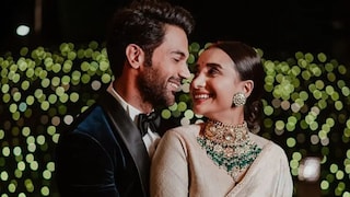 বিবাহবার্ষিকীর দিনেই সুখবর দিলেন রাজকুমার রাও-পত্রলেখা! পুত্র নাকি কন্যা, কে এল ঘরে? জেনে নিন বিবাহবার্ষিকীর দিনেই সুখবর দিলেন রাজকুমার রাও-পত্রলেখা! পুত্র নাকি কন্যা, কে এল ঘরে? জেনে নিন