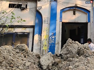 শহরতলির ১০০ বছরের পুরনো স্কুলে জলসংকট