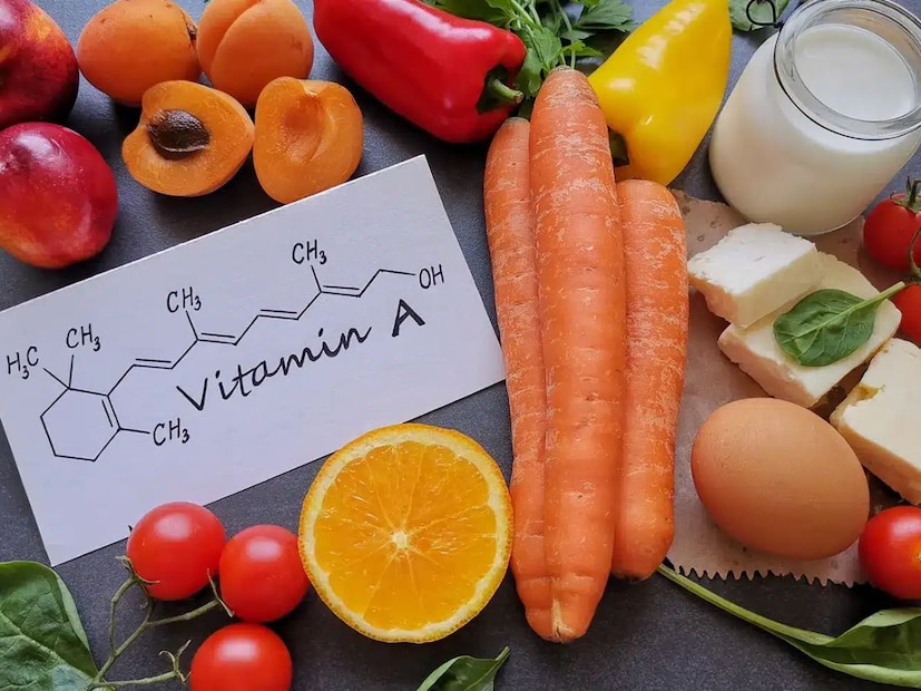 এই কারণগুলির জন্য শরীর ভিটামিন A ঠিকমতো শোষণ করতে পারে না। বিশেষ করে ভিটামিন A লিভারে সংরক্ষিত হয়। তাছাড়া, যারা খুব বেশি মদ্যপান করেন বা যারা নিরামিষভোজী বা ভেগান হন, তাদের শরীরেও ভিটামিন এ এর পরিমাণ কম হতে পারে।