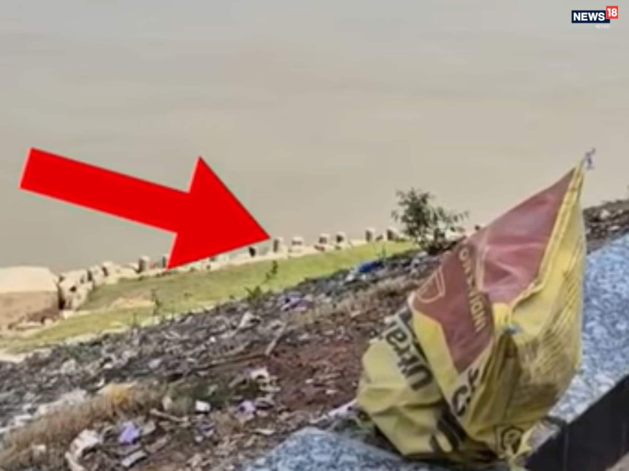 Accident: ভেঙে পড়ে রয়েছে নদীপাড়ের রেলিং, গড়চুমুক পর্যটনকেন্দ্রে এ কী দশা...