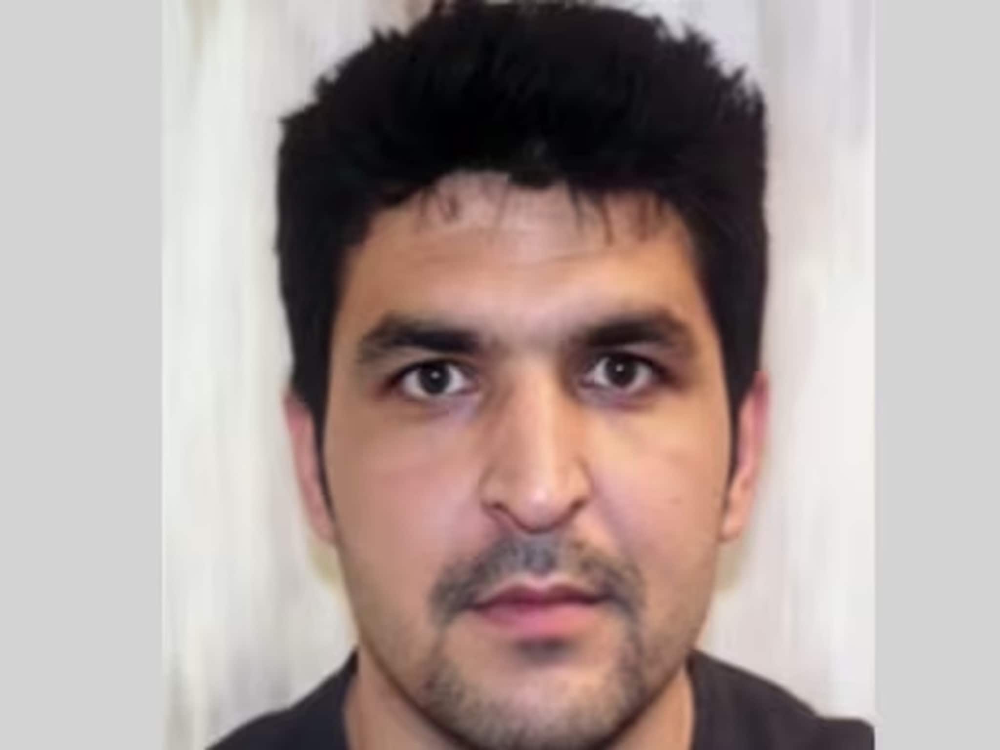 ২০২১ সালে আমেরিকায় প্রবেশ, ২ ন্যাশনাল গার্ডকে গুলি করে হত্যা ! কে এই আফগান ব্যক্তি রহমানুল্লাহ লাকানওয়াল?