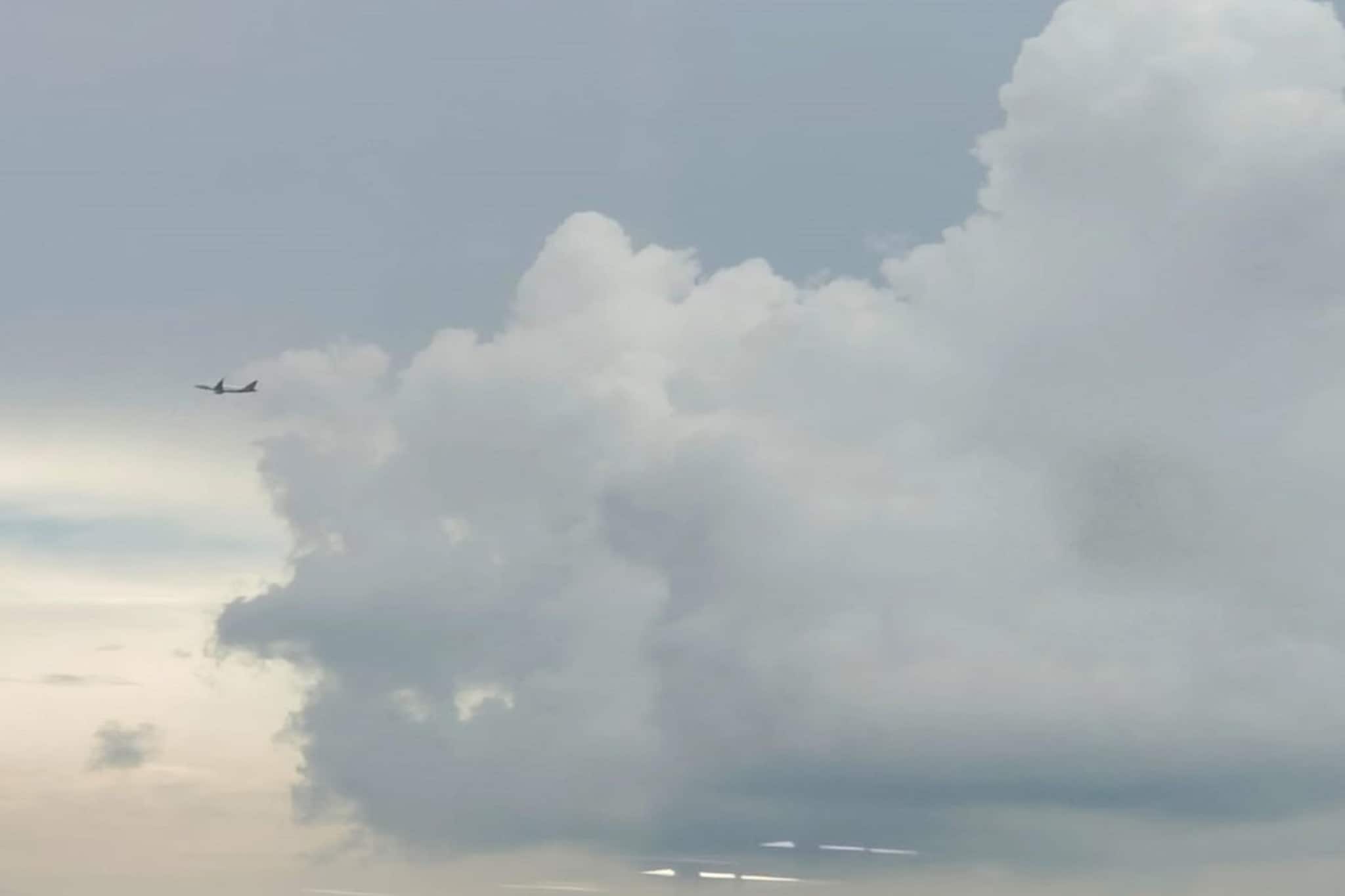 West Bengal Weather Update: ধীরে ধীরে বাড়বে তাপমাত্রা, কুয়াশাচ্ছন্ন থাকবে আকাশ, জেনে নিন আবহাওয়ার আপডেট West Bengal Weather Update: ধীরে ধীরে বাড়বে তাপমাত্রা, কুয়াশাচ্ছন্ন থাকবে আকাশ, জেনে নিন আবহাওয়ার আপডেট