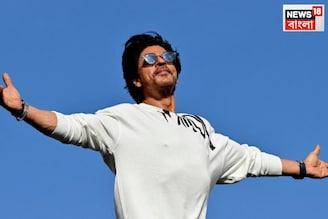 এবার আর মন্নত নয়, আলিবাগের বিশাল বাংলোতে হল রাতভর পার্টি, কে খেলেন শাহরুখকে চুমু, রইল ছবি