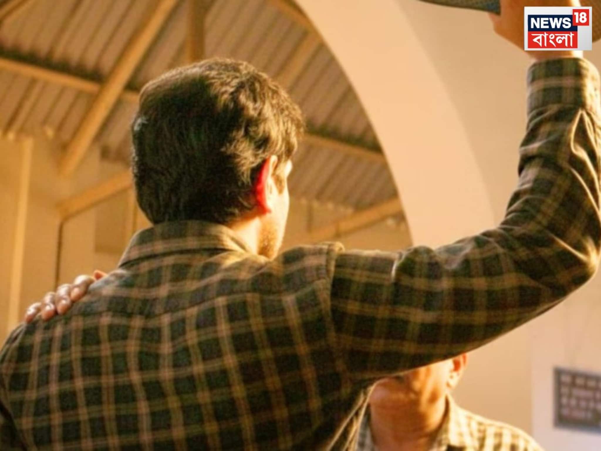 Bollywood Gossip: সিনেমা হলে একদিনও চলেনি ছবি, ওটিটি-তে আসতেই রমরমা বাজার, জাতীয় পুরস্কার পেয়ে তাক লাগিয়ে দেয় সত্যি ঘটনার উপর তৈরি এই হিন্দি সিনেমা