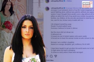 "জীবন সবকিছু ছিনিয়ে নিল কিন্তু সেনাকর্মীর মেয়ে,হার মানব না!" পোস্টে লিখলেন নায়িকা