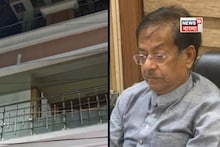 'হঠাৎ এসে আমার পেটে একটা ঘুসি...', বাড়িতেই হামলা প্রাক্তন মন্ত্রীকে, কী বললেন জ্যোতিপ্রিয় মল্লিক?