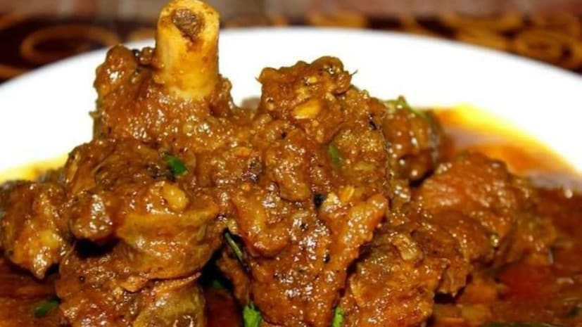 পারতপক্ষে রেড মিট বা মাটন খাবেন না৷ কারণ এই খাবারে চড়চড়িয়ে বাড়ে ইউরিক অ্যাসিড৷