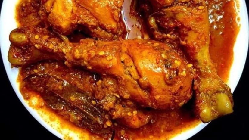 মুরগির মাংসও খাবেন না৷ এড়িয়ে চলুন বা নিয়ন্ত্রণ করুন যতটা পারেন৷