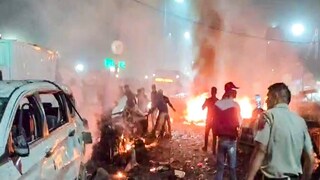 খোঁজ নিলেন প্রধানমন্ত্রী খোঁজ নিলেন প্রধানমন্ত্রী