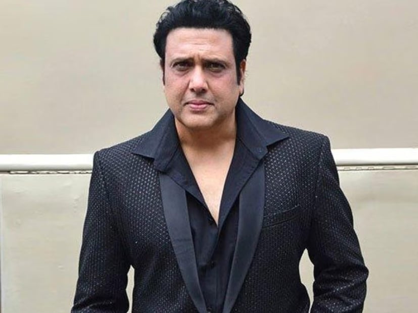 গোবিন্দের এক ঘনিষ্ঠ বন্ধু সংবাদমাধ্যমকে এই খবর জানিয়েছেন, যার পরে ভক্তরা তার দ্রুত আরোগ্য কামনা করছেন। গোবিন্দ কয়েকদিন আগে প্রবীণ অভিনেতা ধর্মেন্দ্রকে দেখতে ব্রিচ ক্যান্ডি হাসপাতালে গিয়েছিলেন এবং সেই সময় তার স্বাস্থ্য ঠিক ছিল। প্রশ্ন উঠছে: হঠাৎ গোবিন্দের কী হল?