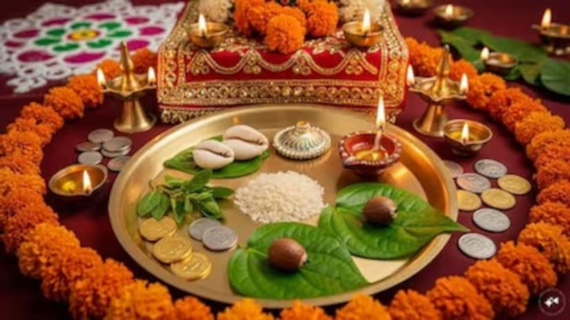 জ্যোতিষশাস্ত্রে এই সংক্রান্তি খুবই গুরুত্বপূর্ণ৷ একাধিক রাশির উপর পড়তে চলেছে সুপ্রভাব৷ জানুন কার্তিক সংক্রান্তি থেকে কোন কোন রাশির সুসময় শুরু হতে চলেছে৷ বলছেন জ্যোতিষী চক্রপাণি ভাট৷