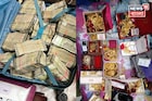 টাকা ভর্তি ব্যাগ, ভরি ভরি গয়না! বাংলা, ঝাড়খণ্ডে একাধিক কয়লা ব্যবসায়ীর বাড়িতে ইডি হানা