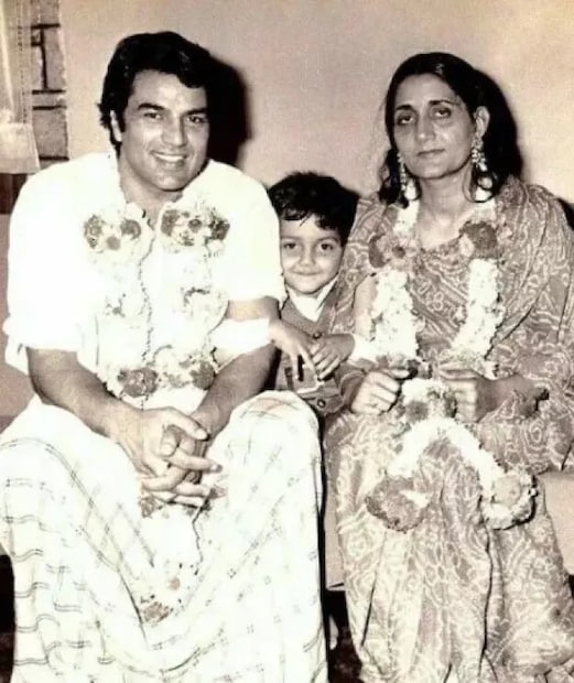 ধর্মেন্দ্র যখন হেমা মালিনীকে বিয়ে করেন, তখন প্রকাশ কোনও প্রকাশ্য সাক্ষাৎকার দেওয়া থেকে বিরত থাকেন। তবে, ১৯৮১ সালে, তিনি স্টারডাস্টকে তার প্রথম সাক্ষাৎকার দেন, যেখানে তিনি ধর্মেন্দ্রের সাথে তাঁর সম্পর্ক এবং হেমার সঙ্গে তাঁর বিবাহ সম্পর্কে বিস্তারিত আলোচনা করেন। জানান, হেমাকে বিয়ে করলেও স্বামীর উপর থেকে তিনি আস্থা হারাননি৷