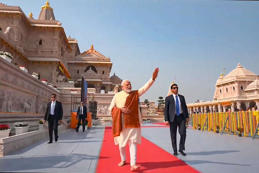 প্রধানমন্ত্রী রাম মন্দির প্রাঙ্গণের মধ্যে অবস্থিত সাতটি মন্দিরও পরিদর্শন করবেন আজ। পুজো ও দর্শনের পর, প্রধানমন্ত্রী মন্দির ও অযোধ্যার ইতিহাস ও নির্মাণ সম্পর্কিত আধ্যাত্মিক বার্তা সম্পর্কে জাতির উদ্দেশ্যে ভাষণ দেবেন আজ।