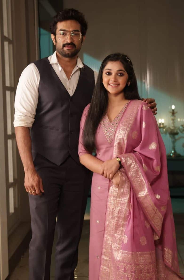 অপর্ণা চরিত্রে জীতুর বিপরীতে এখন থেকে অভিনয় করবেন শিরিন পাল। Chirodini Tumi Je Amar Ditipriya Roy Actor Change 