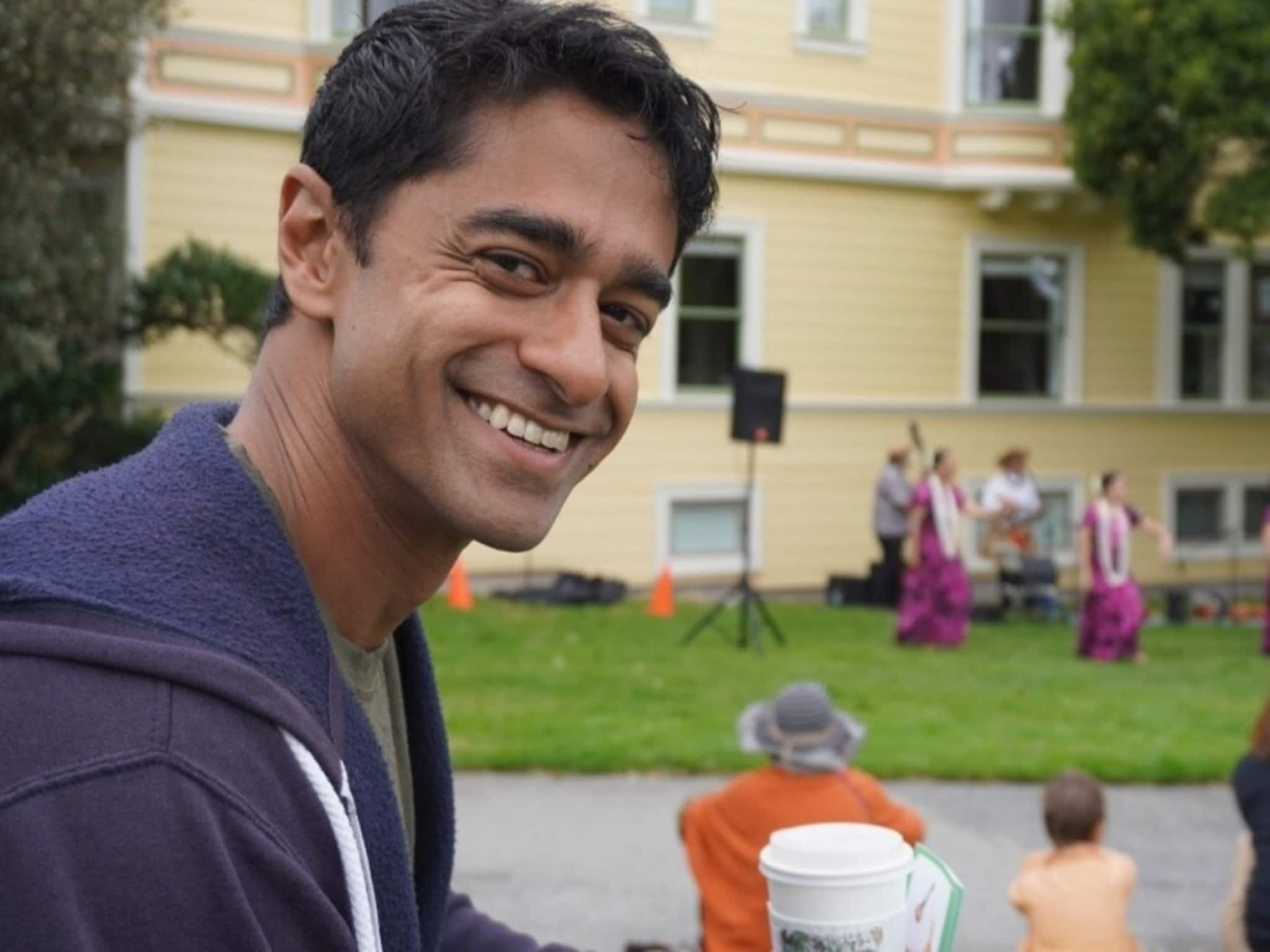 আমেরিকার রাজনীতিতে নতুন আশার সঞ্চার করছেন ডেমোক্র্যাট বঙ্গযুবক সৈকত চক্রবর্তী, জেনে নিন তাঁর পরিচয় এক ঝলকে