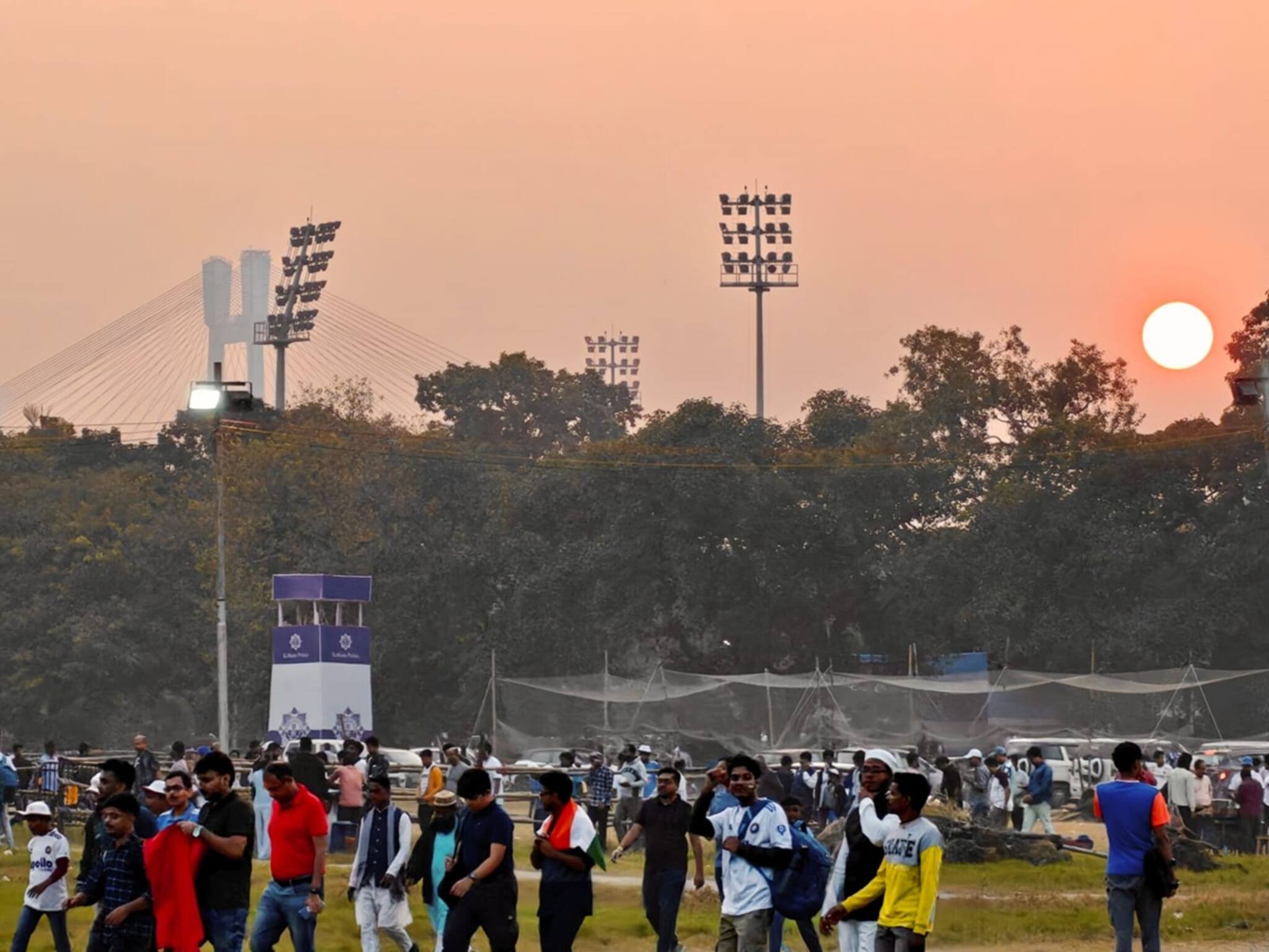 West Bengal Weather Update: কার্তিকেই রাজ্য জুড়ে শীতের আমেজ ! কিছুটা বাড়বে তাপমাত্রা, কুয়াশাচ্ছন্ন আকাশ