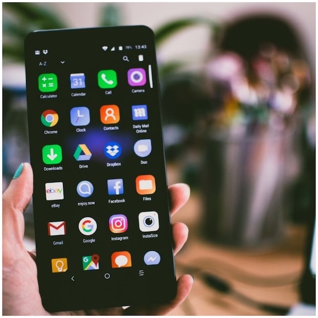 সরকারি অ্যালার্টে বলা হয়েছে যে ইউজার সম্ভাব্য ডেটা লঙ্ঘনের টার্গেটে পরিণত হতে পারেন অথবা দুষ্কৃতীরা তাঁর ডিভাইসের সিস্টেম ক্র্যাশ করতে পারে।