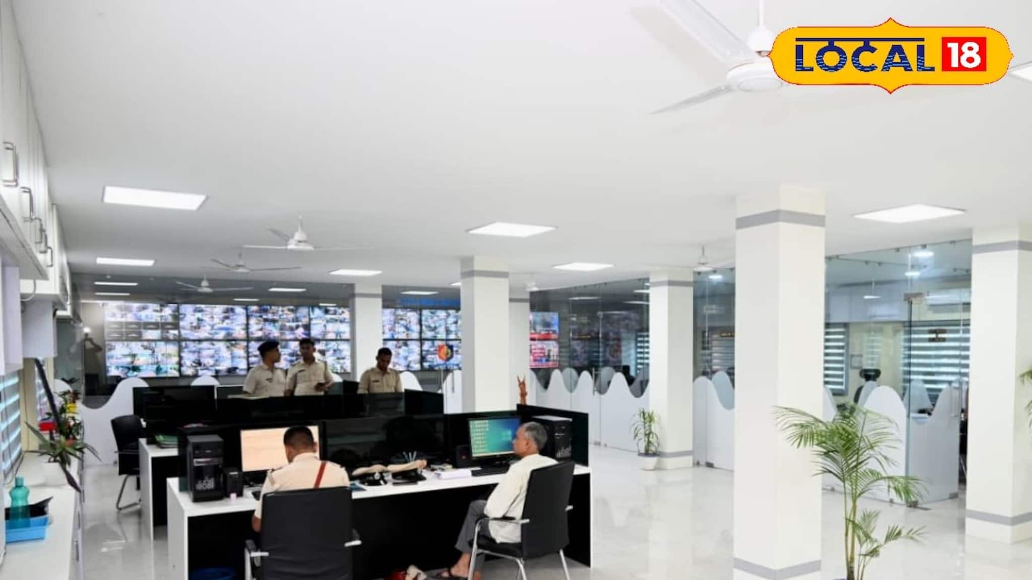 বাঁকুড়া পুলিশে 'মডার্ন যুগ'! তৈরি ঝাঁ চকচকে ফাইভ স্টার হোটেলের মতো কন্ট্রোল রুম